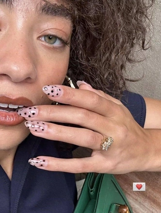 Polka dot nails: главный маникюр весны 2025, который уже стал вирусным